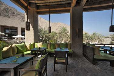 Zighy Bar offre une ambiance personnalise sur fond de musique vibrante.